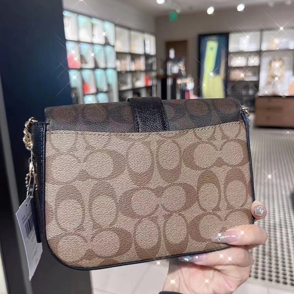 NEW COACH Gemma Crossbody In Blocked Signature Canvas With Star Buckle - Picture 5 of 6